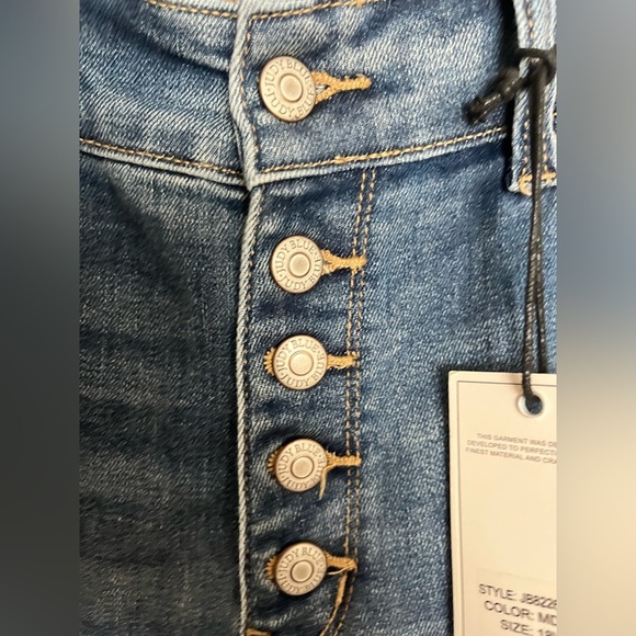 Judy Blue High Rise Distressed Jeans - Blue - Picture 6 of 9